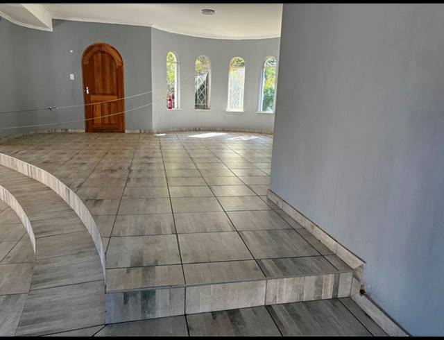 5 BEDROOM HOUSE FOR SALE IN PRESIDENT PARK